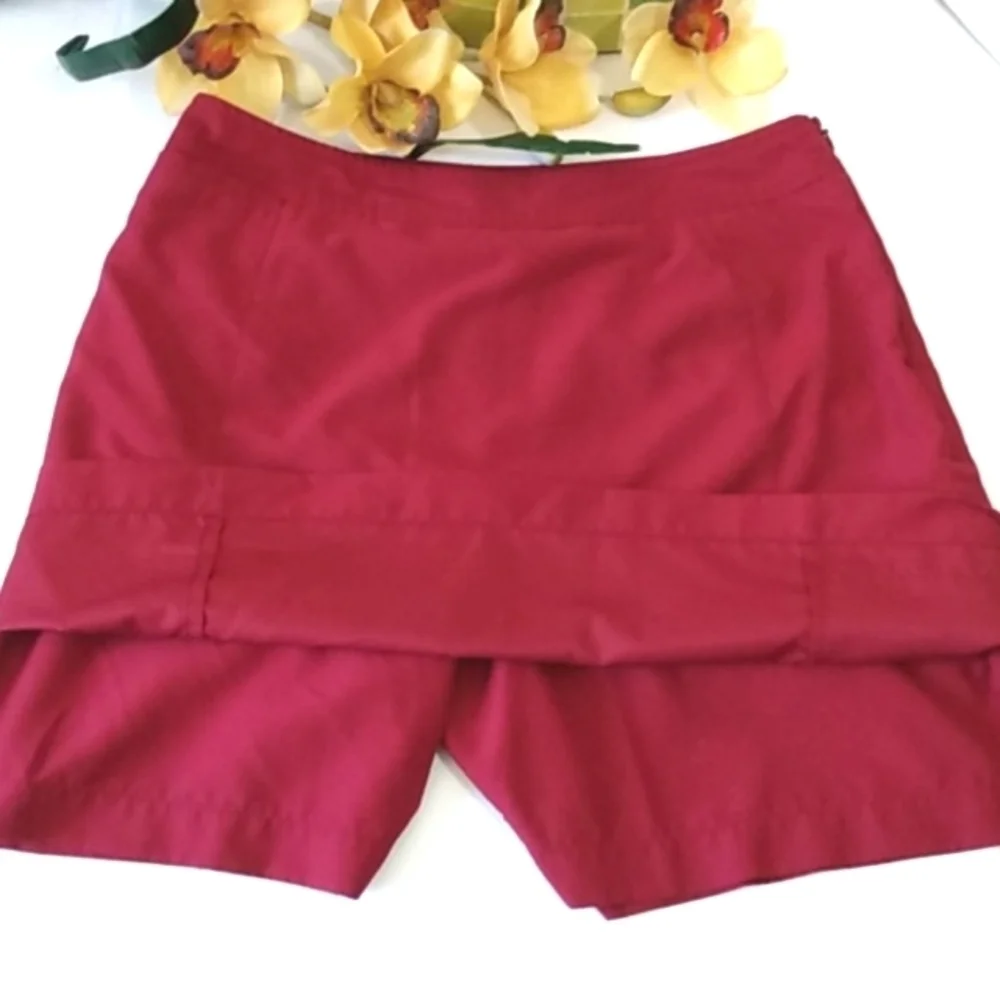 IZOD BURGUNDY SKORT SHORTS SKIRT SIZE 10 - Picture 2 of 11